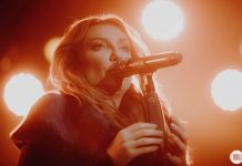 Hatalmasat nőttek Rúzsa Magdi hármas ikrei. Tökfaragás közben fotózták le őket