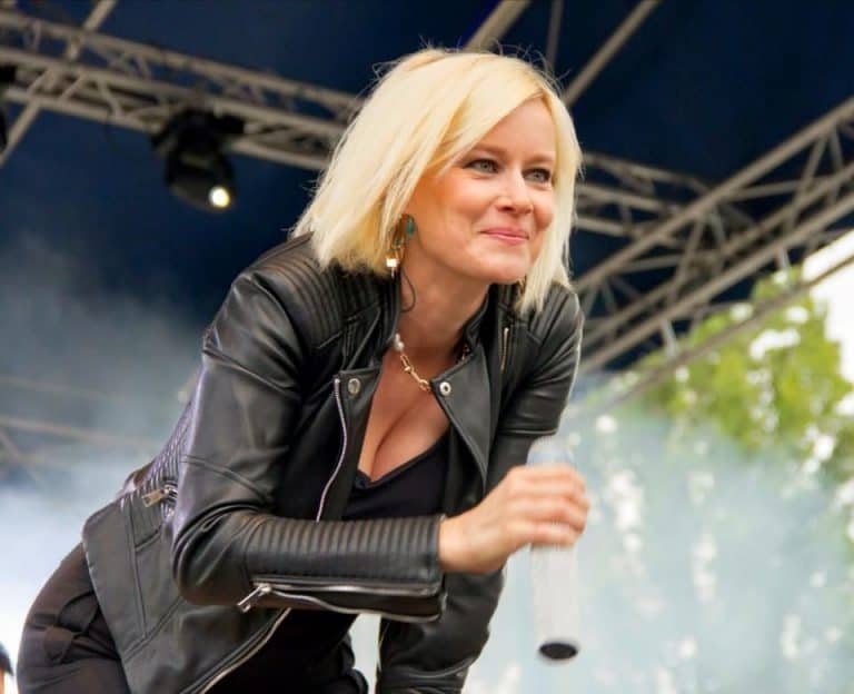 Csoda! Huszonöt éve nem öregszik Völgyesi Gabi - Indirekt.hu