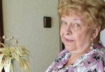 Balesetet szenvedett, 15 kilót fogyott – de már a színpadon fogadta a születésnapi köszöntéseket Pásztor Erzsi -videó