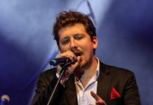 Egészen kellemetlen videó került fel az internetre Vastag Tamás húsvéti fellépésről