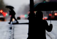 Estére mindenhol eláll az eső