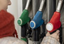 Pénteken tovább drágulnak az üzemanyagok! Erre számíthatunk a benzinkutakon